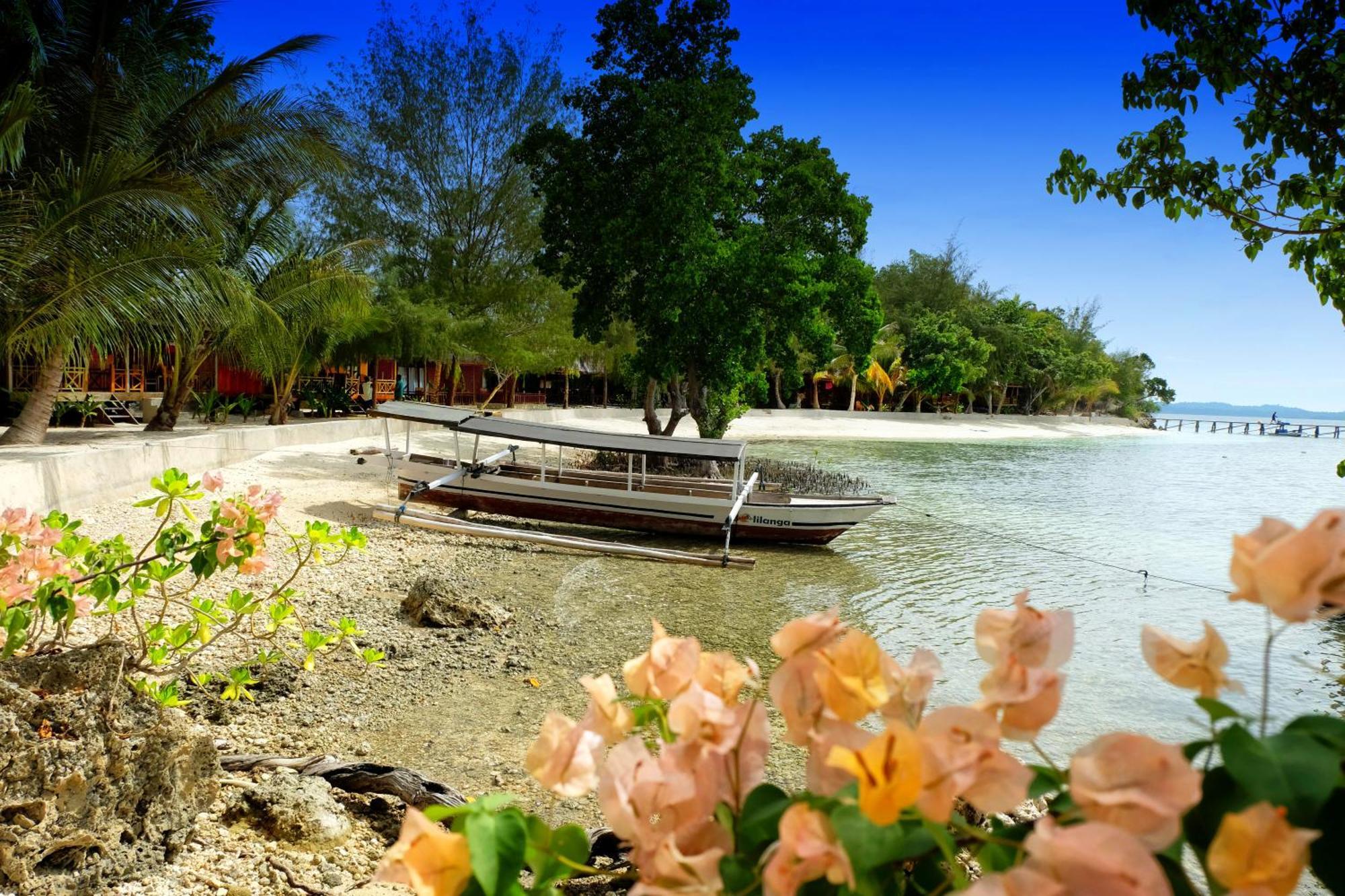 Bolilanga Island Resort - Togean Island Angkayo Exterior foto