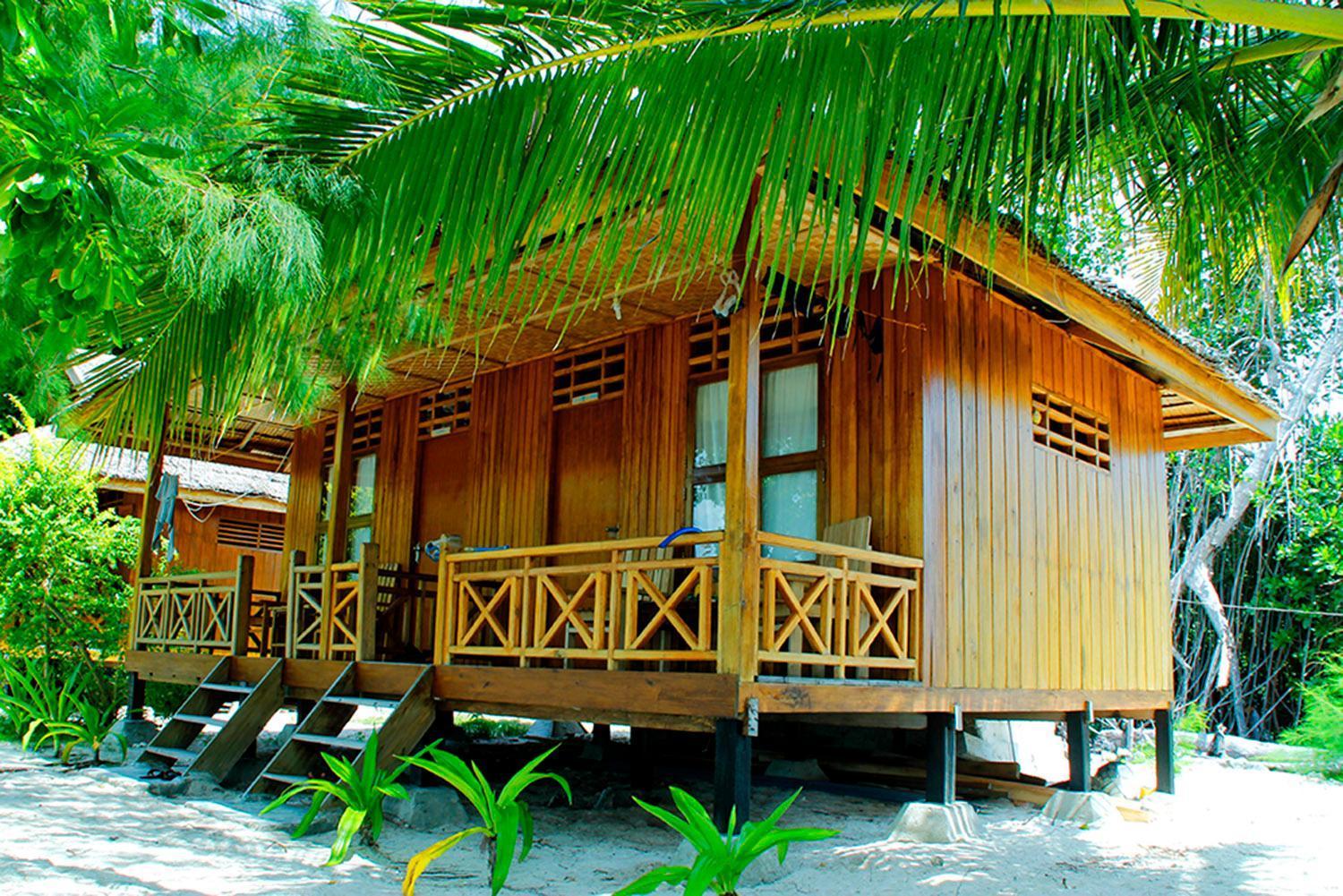 Bolilanga Island Resort - Togean Island Angkayo Exterior foto